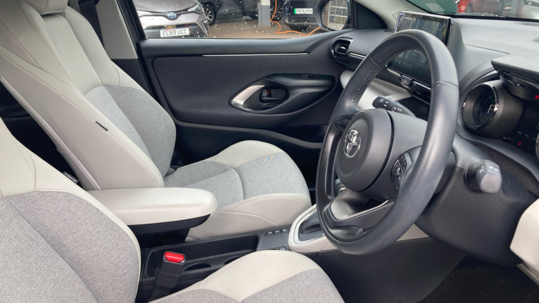 Toyota Yaris 1.5 Hybrid Excel 5dr CVT Hybrid Hatchback